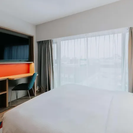 Hampton By Hilton Reduta Hotel