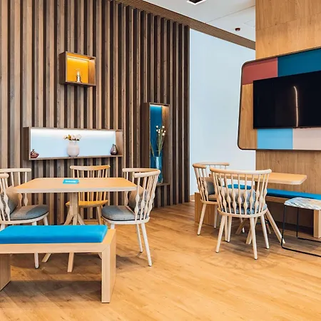 Hampton By Hilton Reduta Hotel 3*