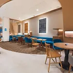 Hotel Hampton By Hilton Reduta