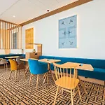 Hotel Hampton By Hilton Reduta 3*