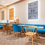 Hotel Hampton By Hilton Reduta 3*