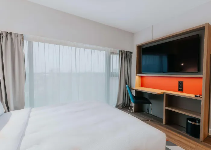 Hampton By Hilton Reduta 3* Warschau