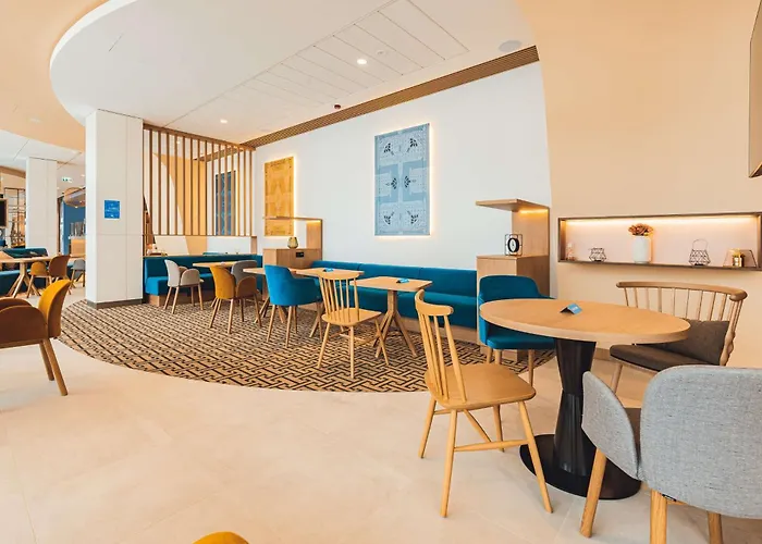 Hampton By Hilton Reduta Hotel