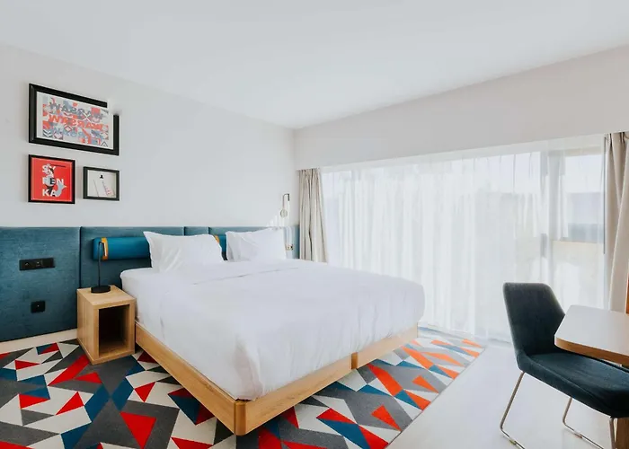 Hampton By Hilton Reduta Hotel 3*