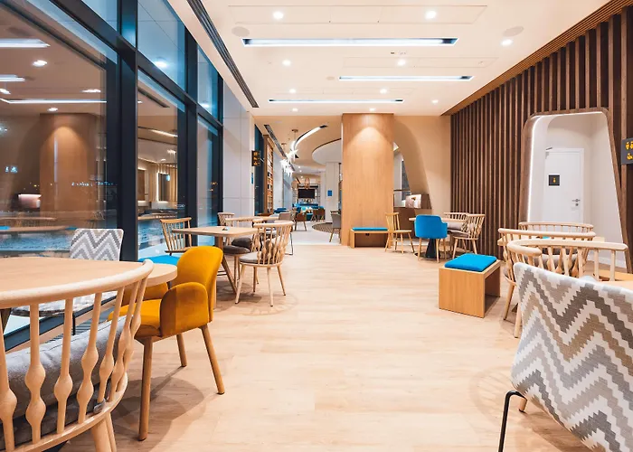 Hampton By Hilton Reduta Hotel 3*