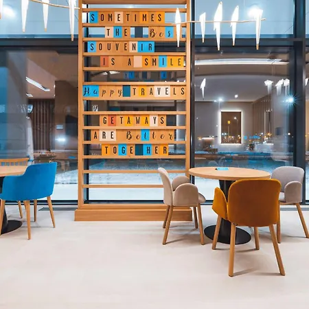 Готель Hampton By Hilton Reduta Варшава