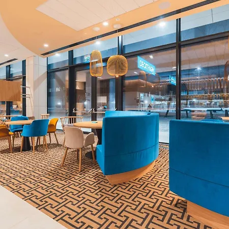 Hotel Hampton By Hilton Reduta Warschau