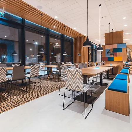 Hampton By Hilton Reduta 3*