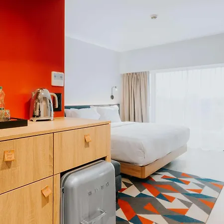 Hampton By Hilton Reduta Hotel 3*