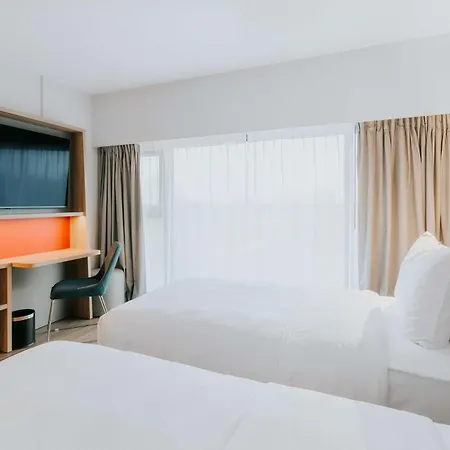 Готель Hampton By Hilton Reduta