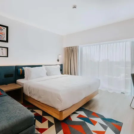 Hampton By Hilton Reduta Hotell Warszawa