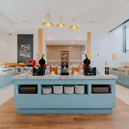 Hampton By Hilton Reduta