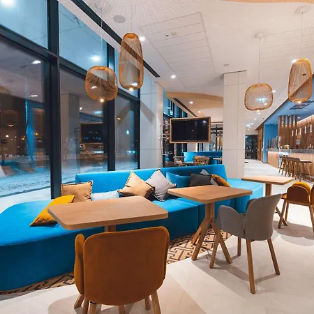 Hotel Hampton By Hilton Reduta