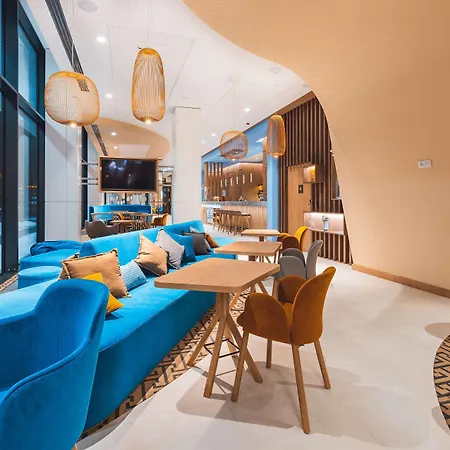 Hotel Hampton By Hilton Reduta 3*