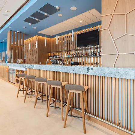 Hotell Hampton By Hilton Reduta