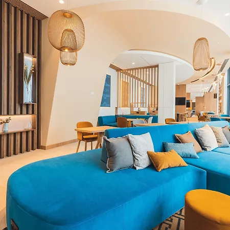 Hotel Hampton By Hilton Reduta