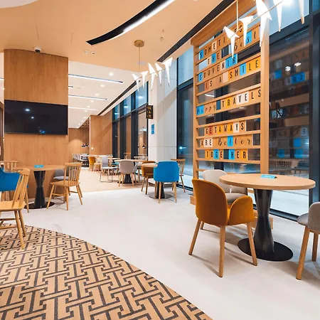 Hampton By Hilton Reduta 3*