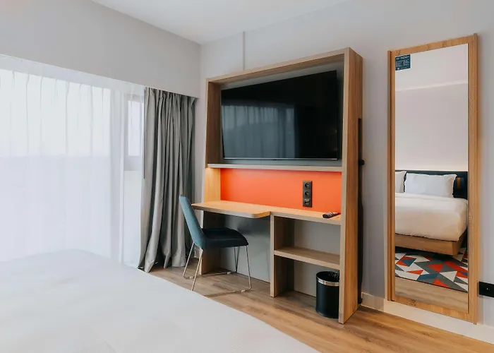 Hampton By Hilton Reduta Hotel 3*