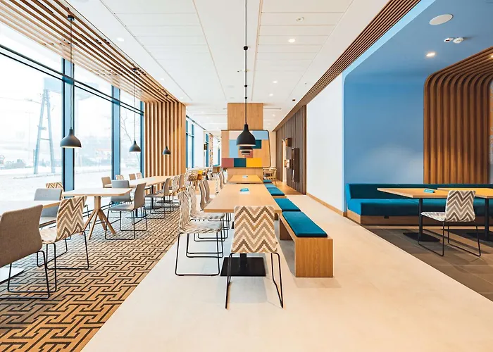 Hampton By Hilton Reduta 3*