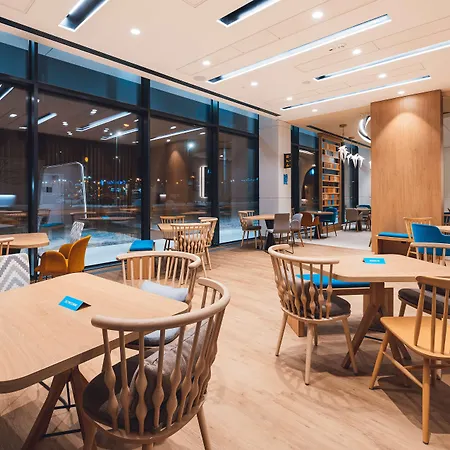 Hampton By Hilton Reduta 3* Warschau