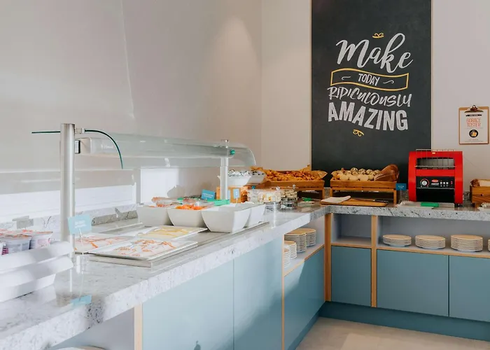 Hampton By Hilton Reduta