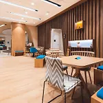 Hampton By Hilton Reduta Hotel
