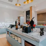 Hampton By Hilton Reduta 3* Warschau