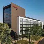 Hampton By Hilton Reduta 3*