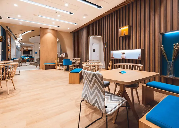 Hampton By Hilton Reduta Hotel