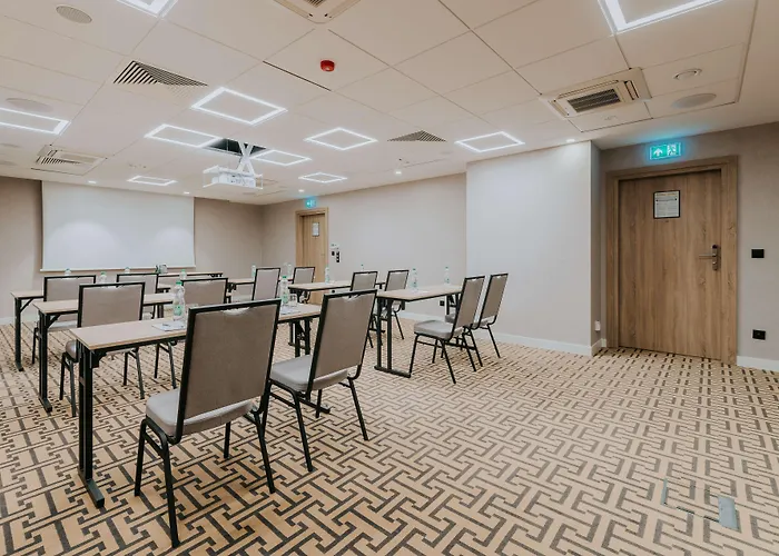 Hampton By Hilton Reduta