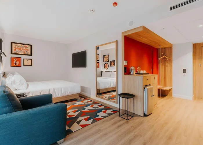 Hampton By Hilton Reduta 3*